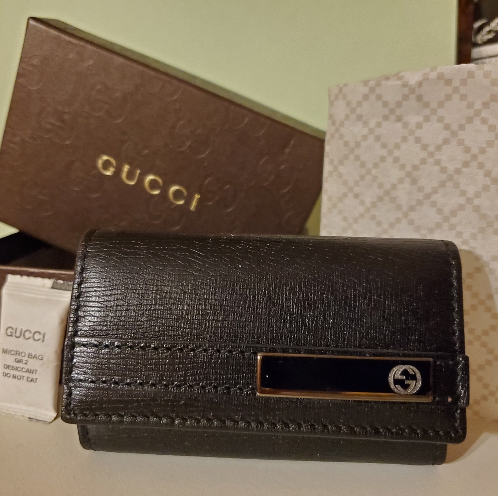 NWOT Gucci key holder